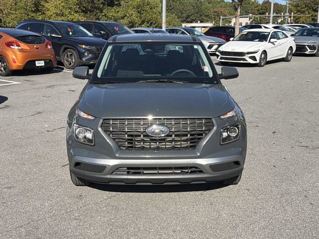 Used 2024 Hyundai Venue SE image 2