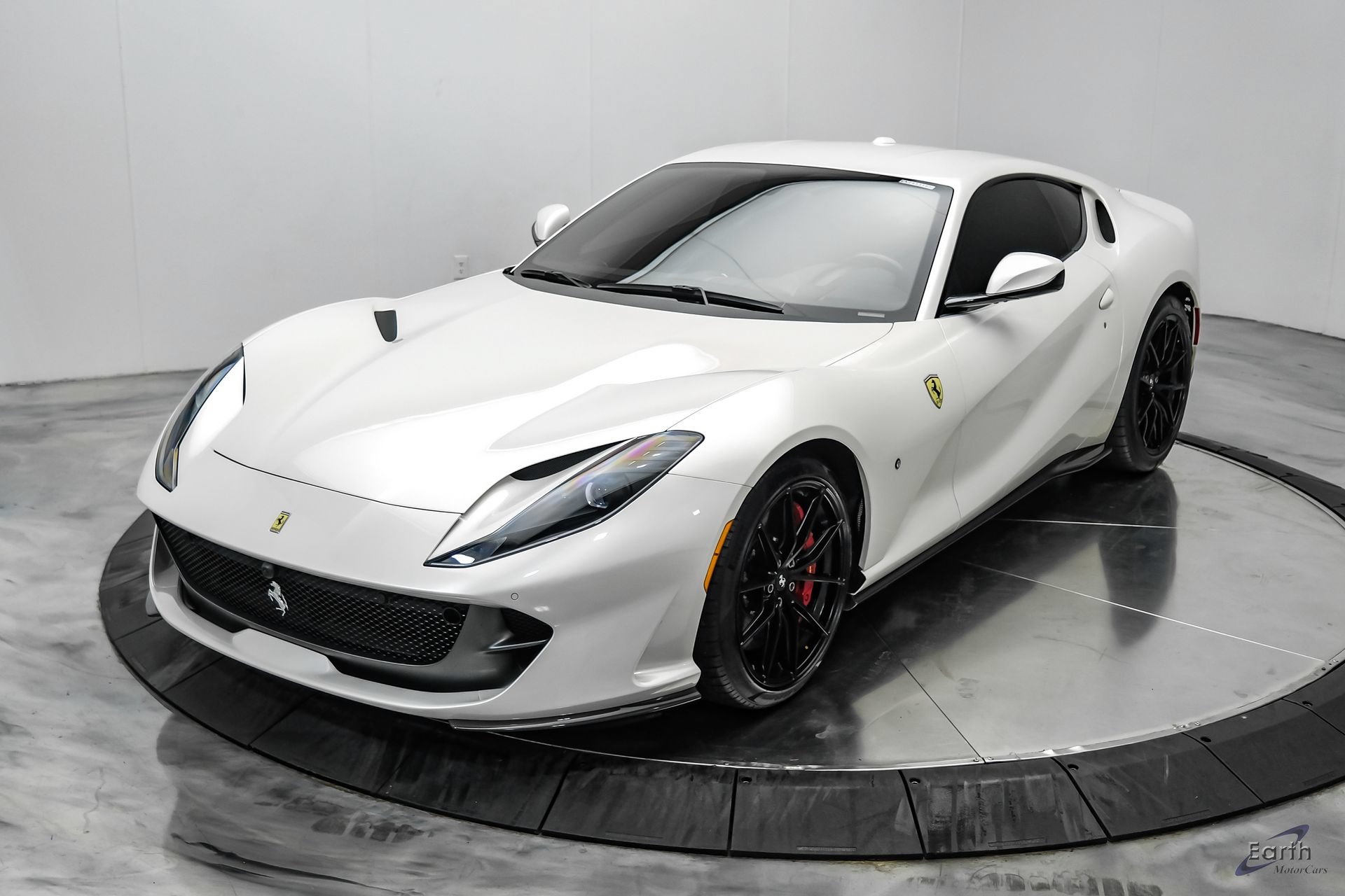 Used 2019 Ferrari 812 Superfast RWD image 7