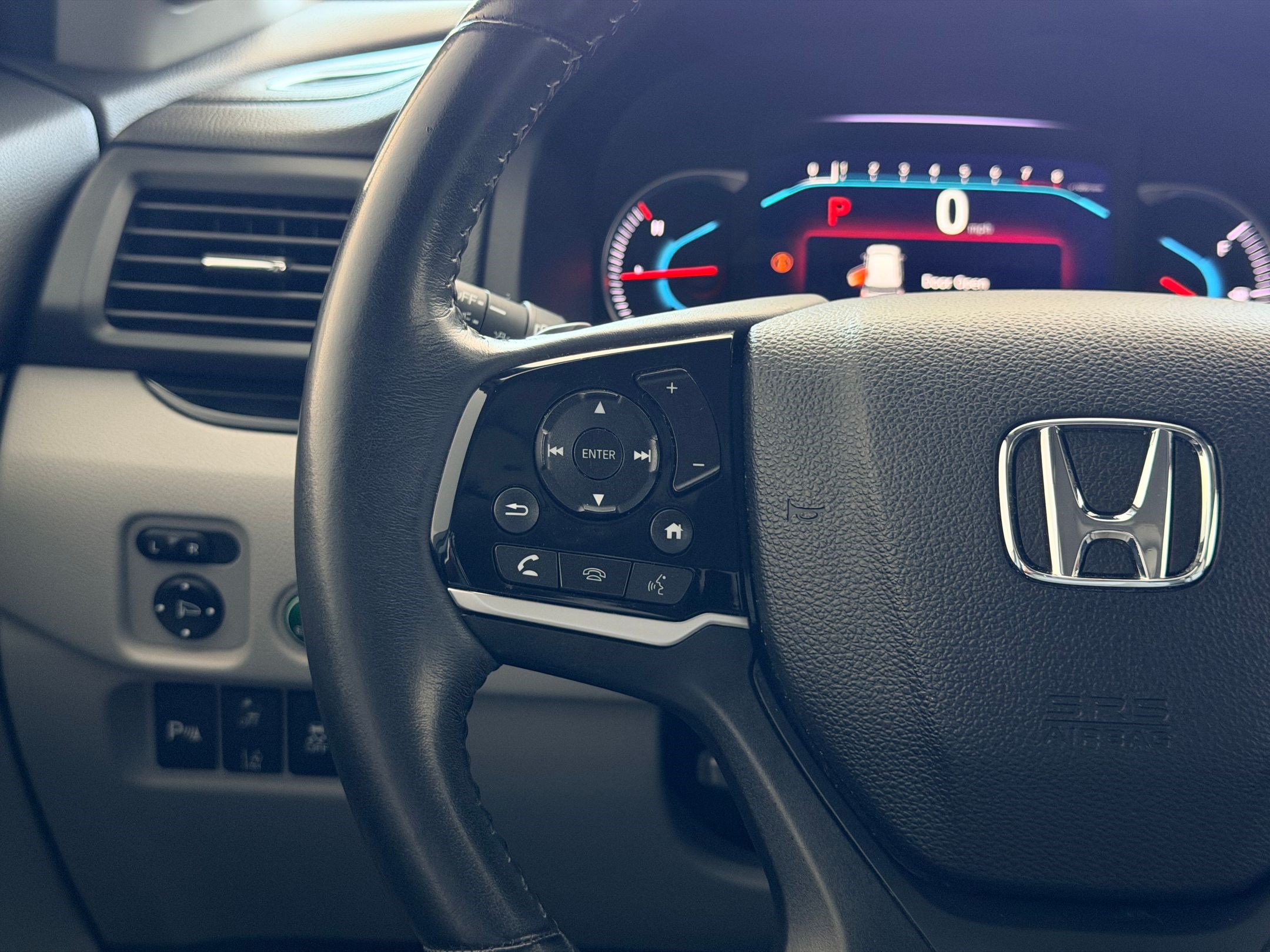 Used 2019 Honda Pilot Touring image 17