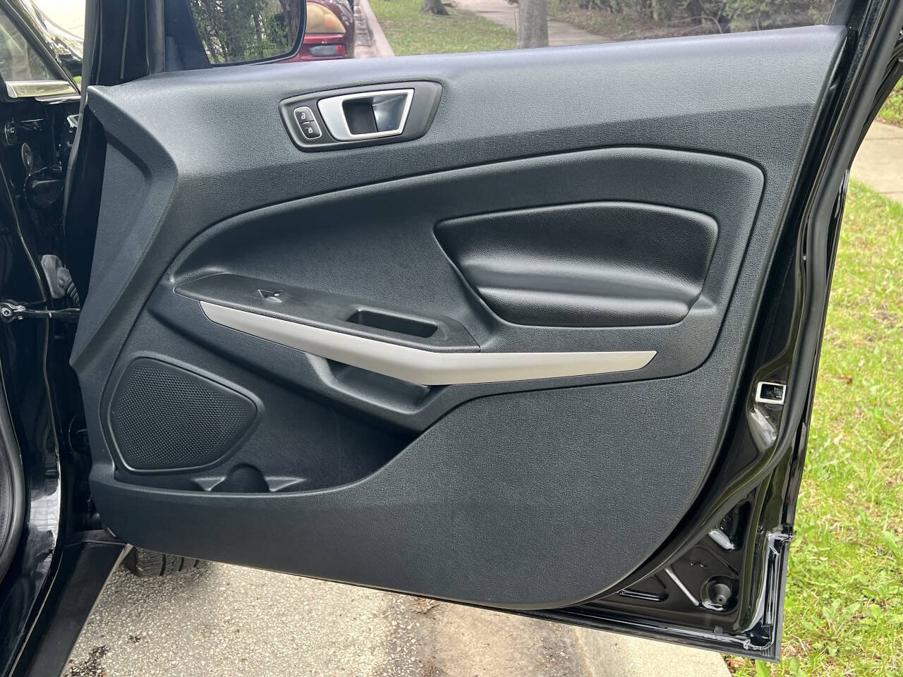 Used 2019 Ford EcoSport Titanium AWD/4WD image 31
