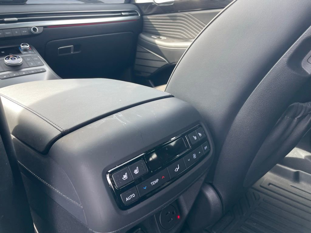 Used 2025 Hyundai Palisade Calligraphy image 19
