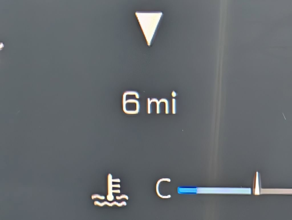 New 2026 GMC Sierra 2500 SLT image 17