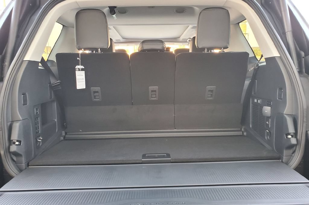 New 2025 Ford Expedition Platinum w/ Driver's Package AWD/4WD image 22