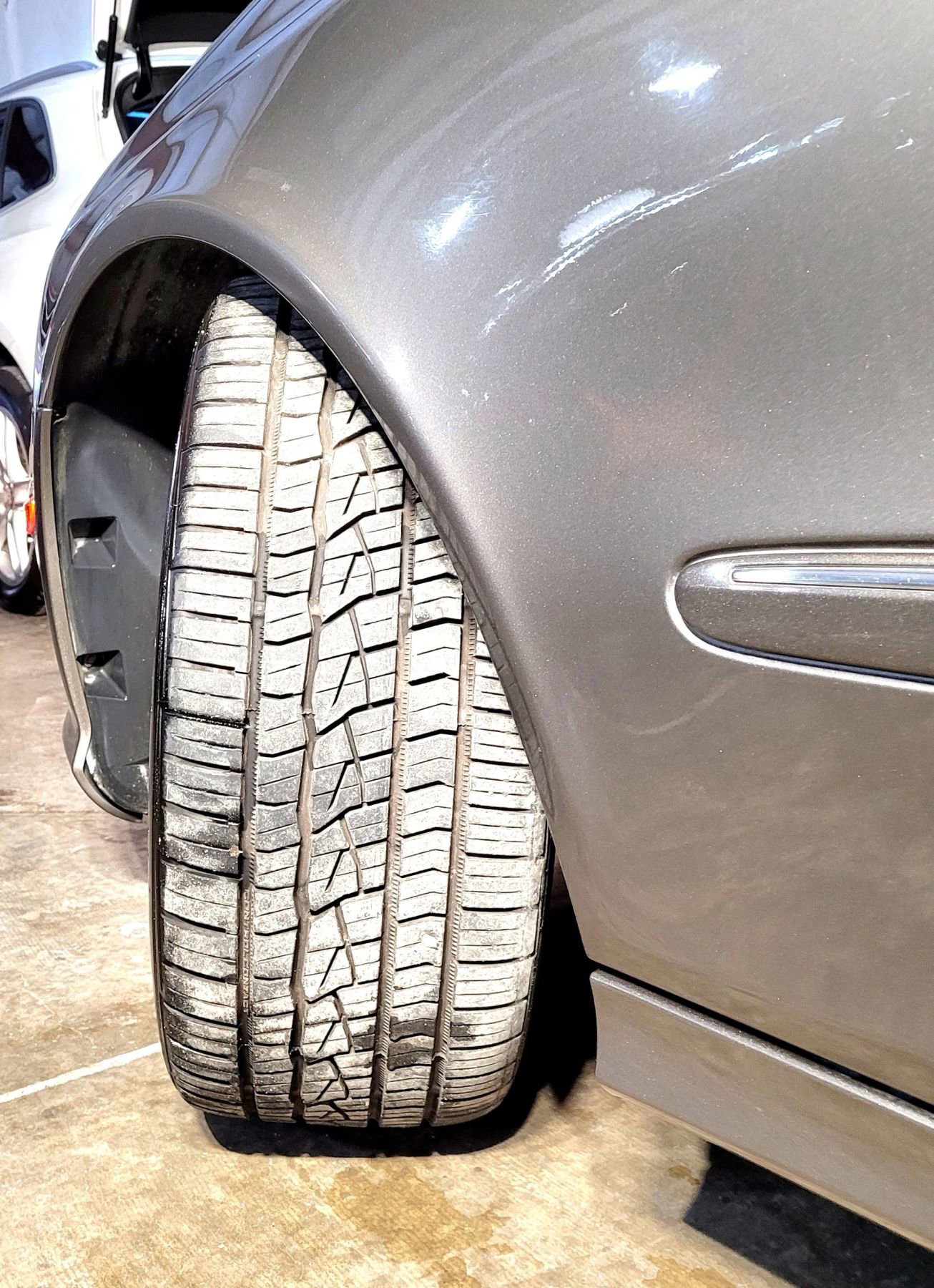 Used 2009 Mercedes-Benz E 350 Sedan image 45