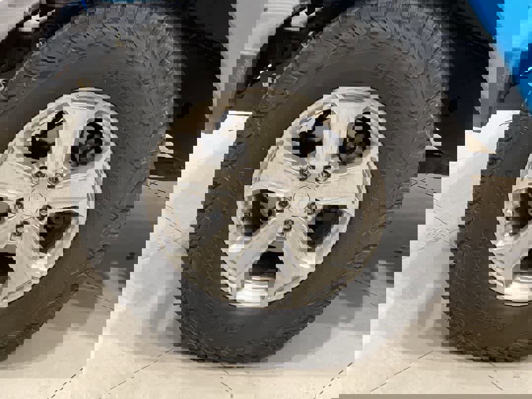 Used 2017 Jeep Wrangler Sahara w/ Quick Order Package 24E Chief image 12