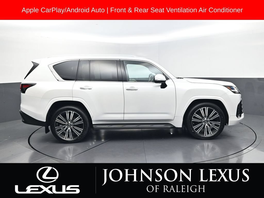 Used 2023 Lexus LX 600 4WD w/ Luxury Package image 6