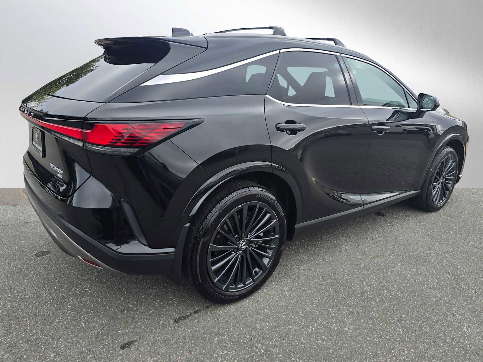 Certified 2025 Lexus RX 350h image 3