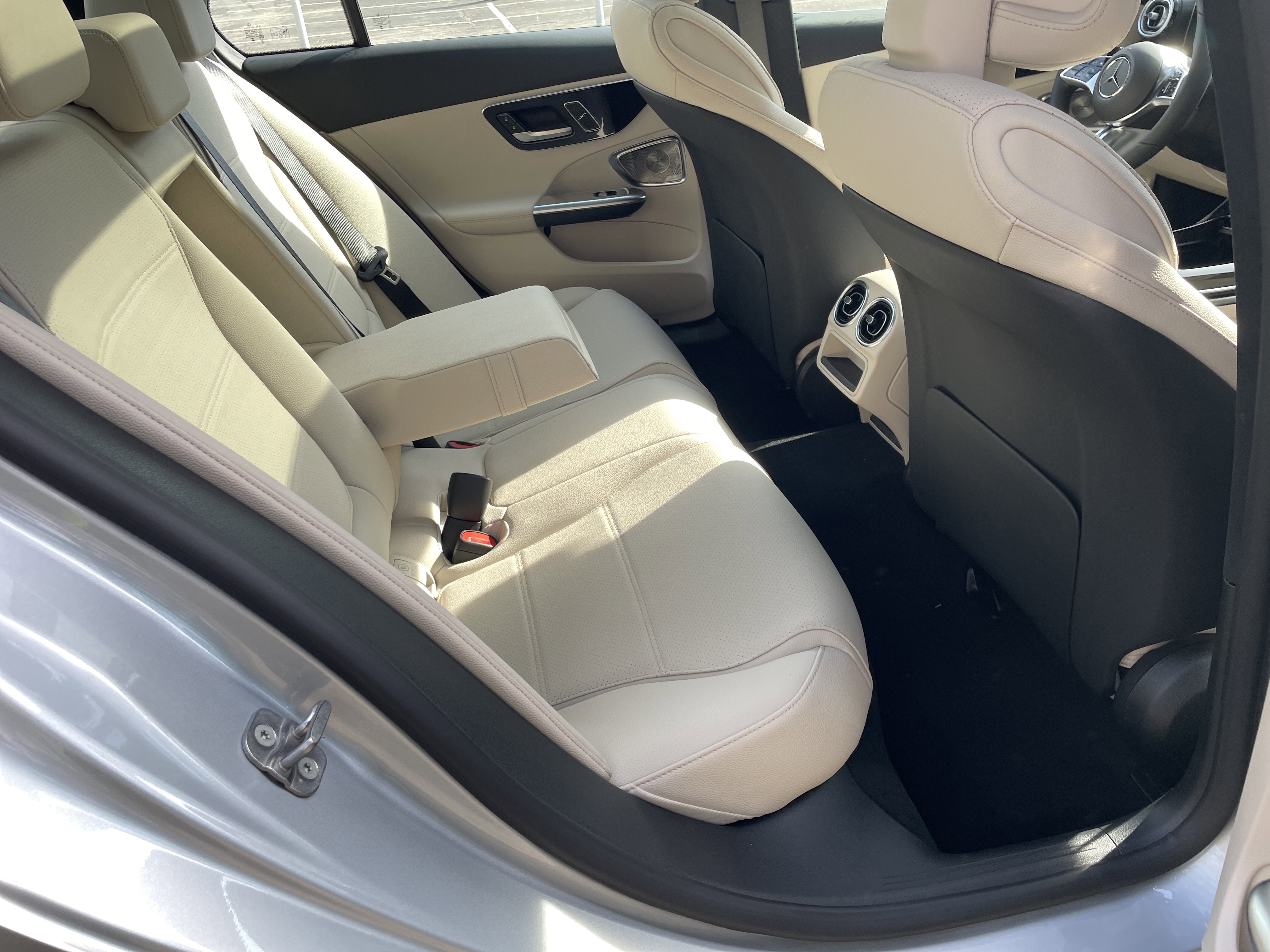New 2026 Mercedes-Benz C 300 Sedan image 39