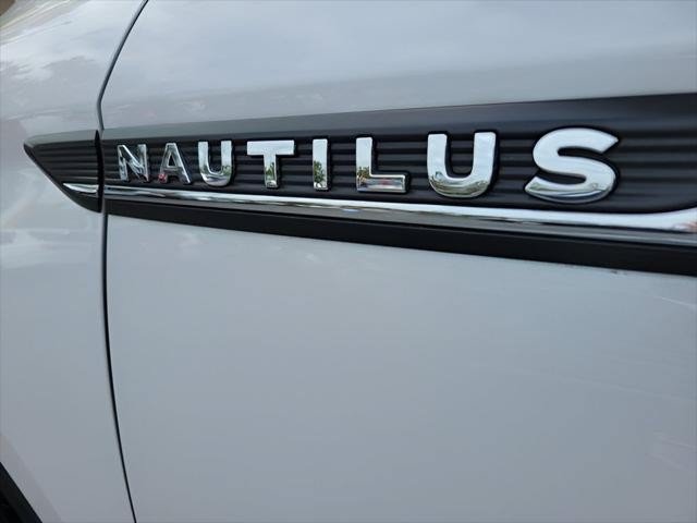 Used 2019 Lincoln Nautilus Select AWD/4WD image 27