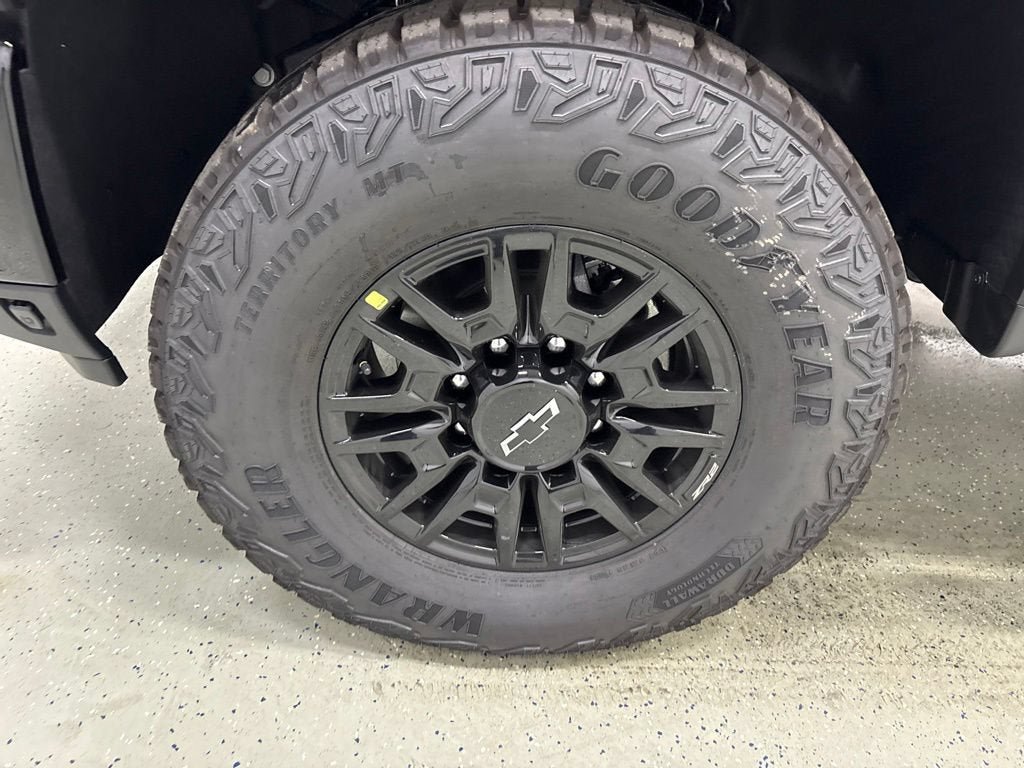 New 2026 Chevrolet Silverado 2500 ZR2 w/ LPO, Dark Essentials Package AWD/4WD image 12