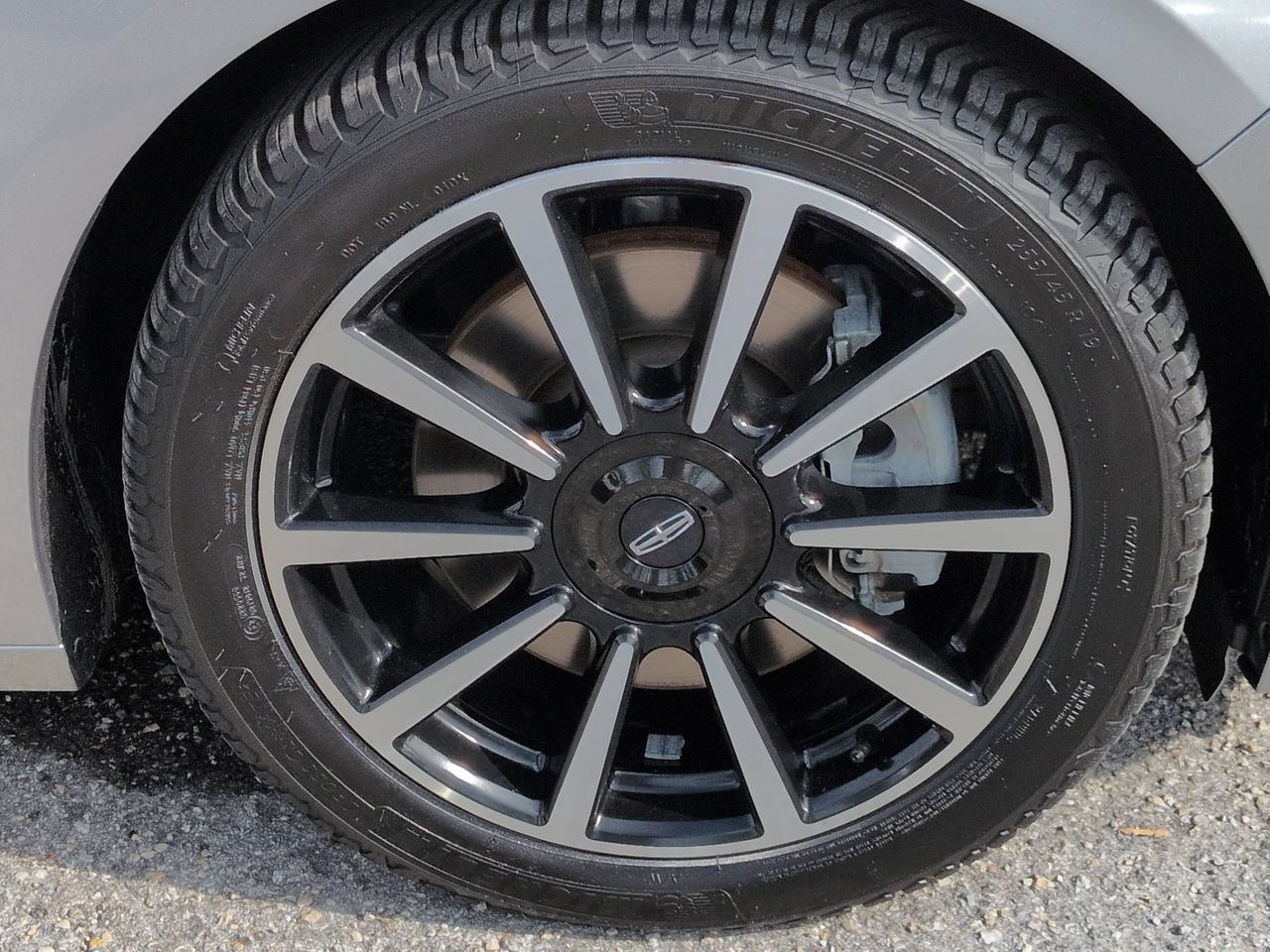 Used 2020 Lincoln Continental Reserve FWD image 11
