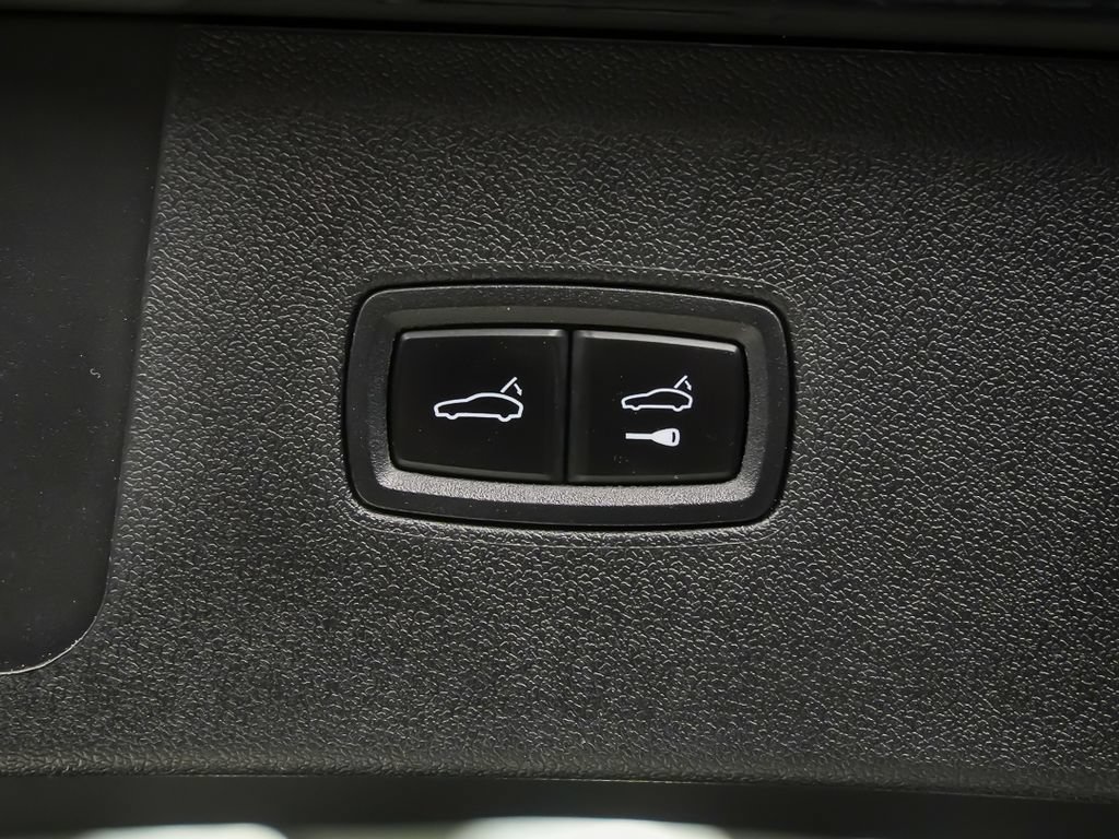 Used 2019 Porsche Cayenne AWD/4WD image 14