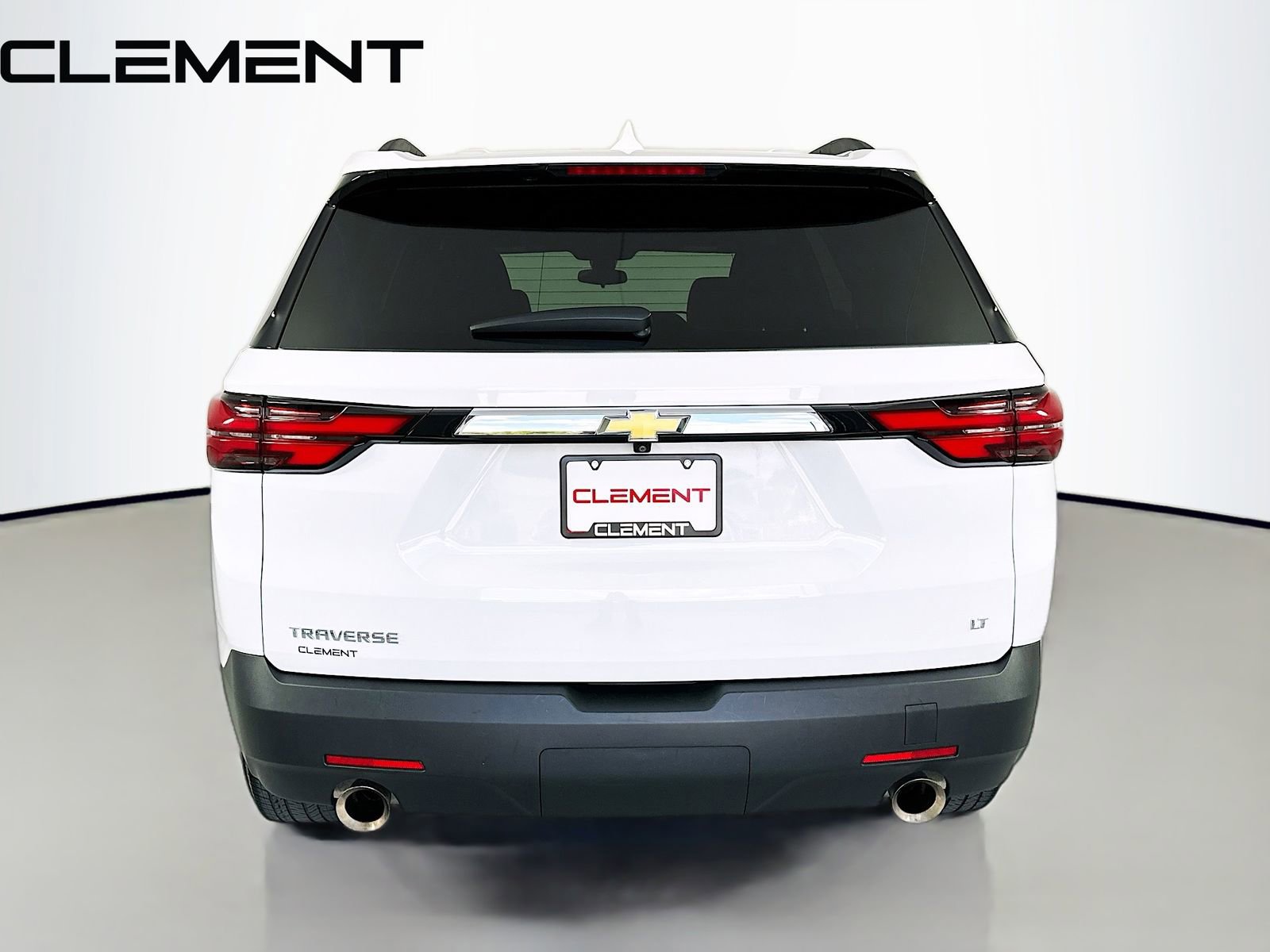 Used 2023 Chevrolet Traverse LT FWD image 8