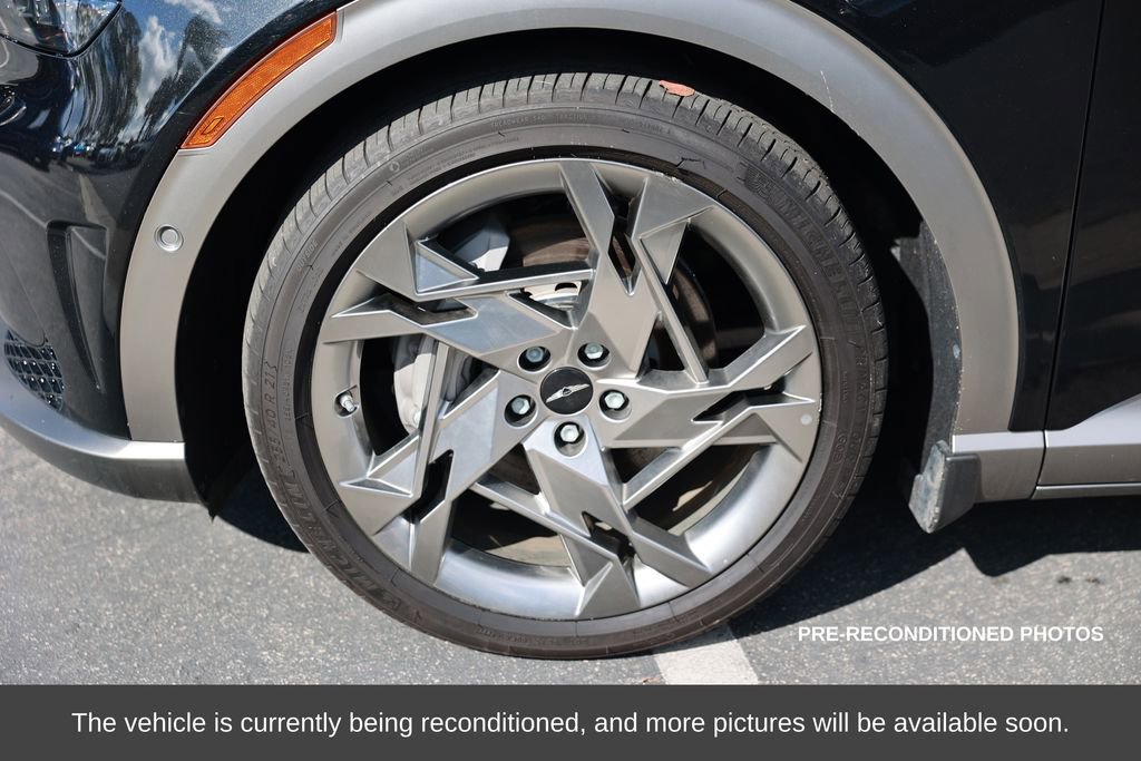 Used 2023 Genesis GV60 Performance image 12