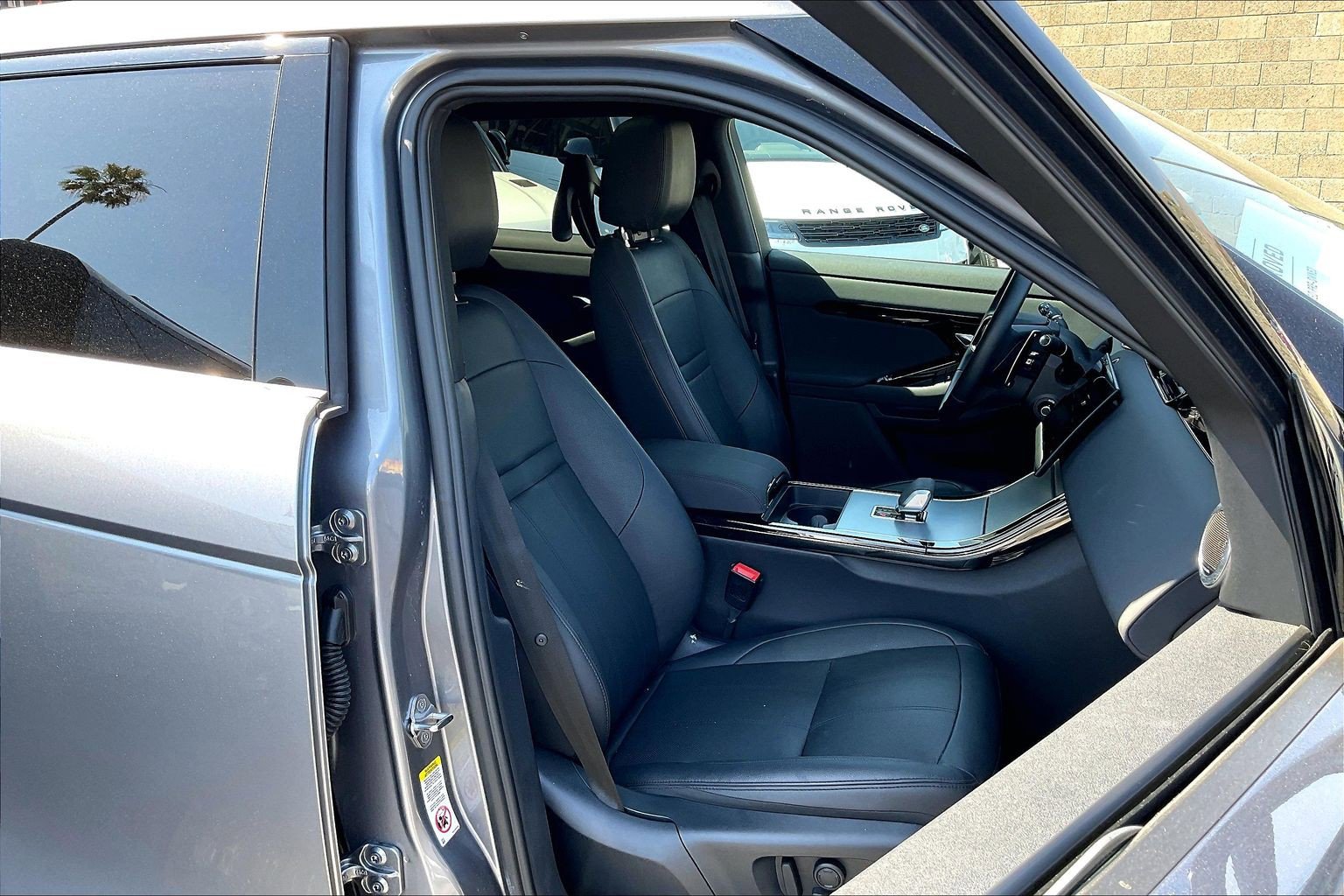 Certified 2025 Land Rover Range Rover Evoque S AWD/4WD image 7