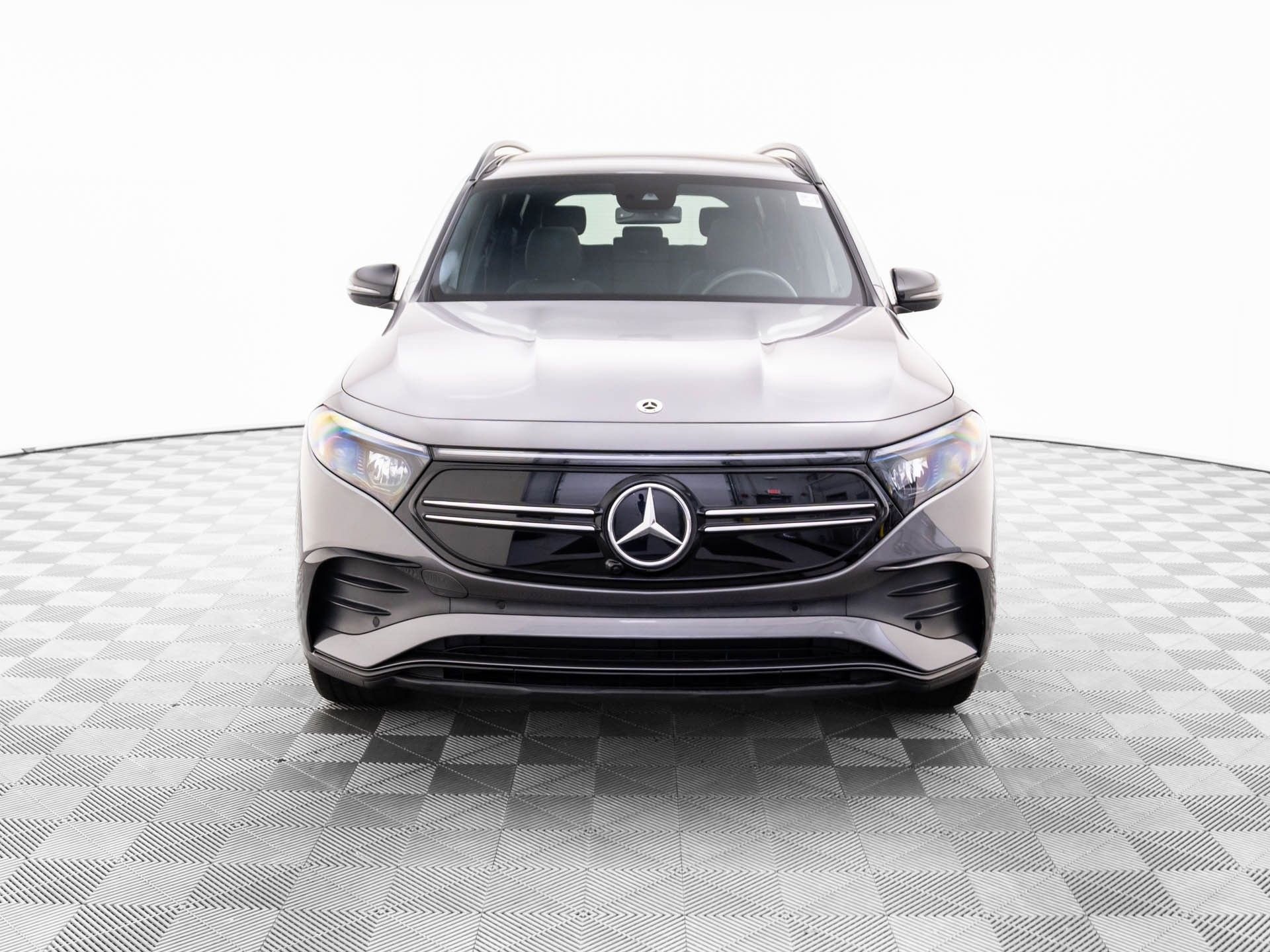 Certified 2023 Mercedes-Benz EQB 300 4MATIC image 10