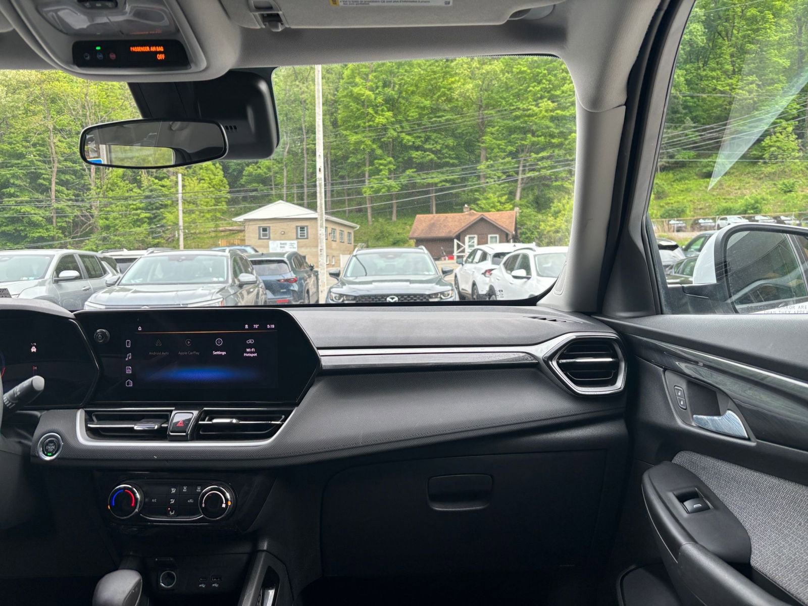Used 2025 Chevrolet TrailBlazer LT FWD image 34