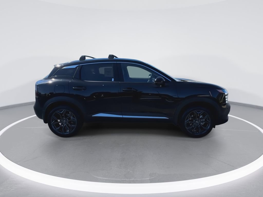 New 2026 Nissan Kicks SR w/ SR Premium Package AWD/4WD image 9