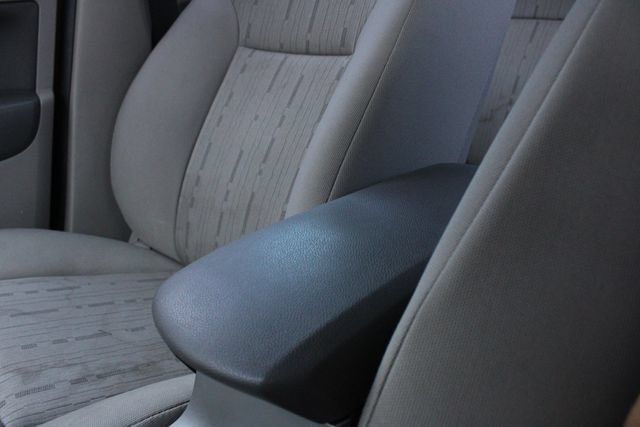 Used 2011 Ford Focus SE w/ Sedan SE Appearance Pkg FWD image 16