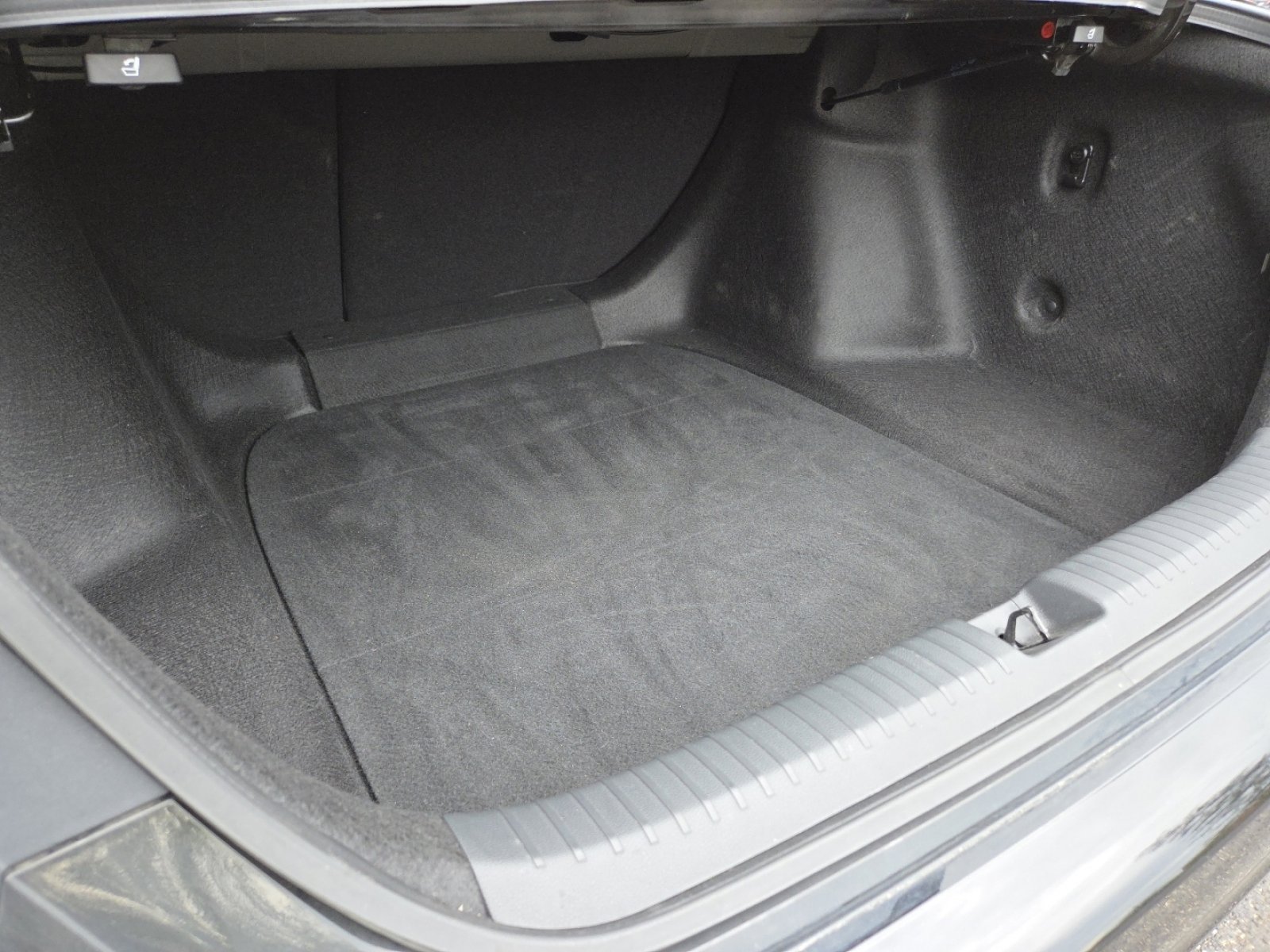 Certified 2024 Honda Accord EX image 22