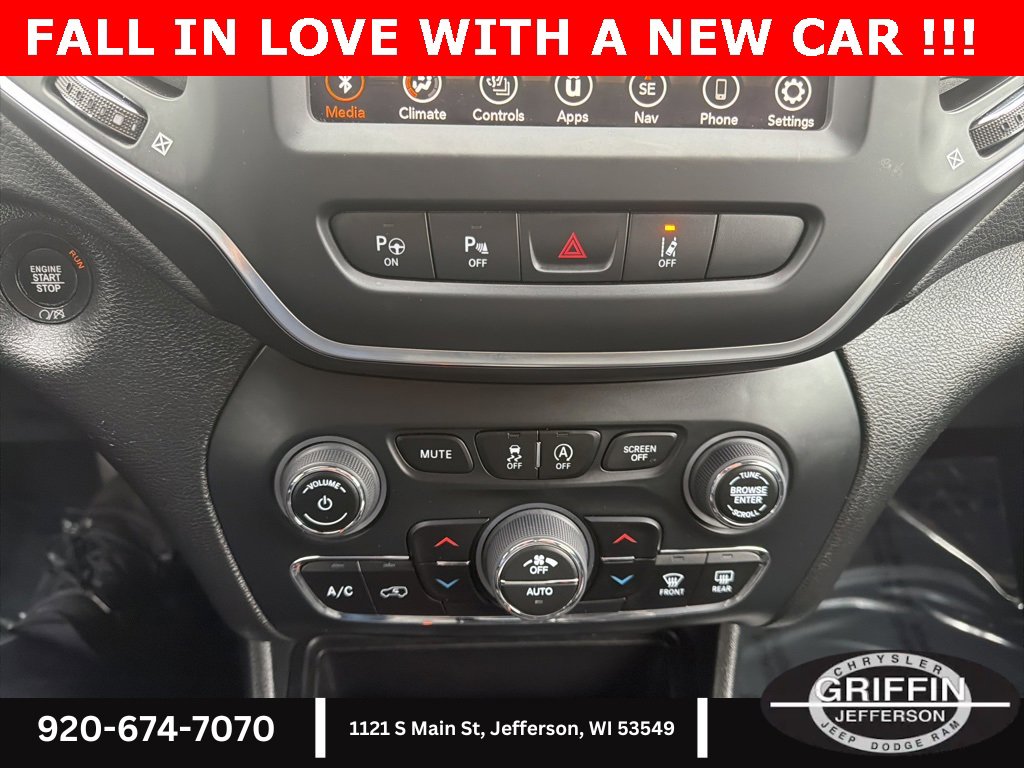 Used 2023 Jeep Cherokee Altitude Lux image 26