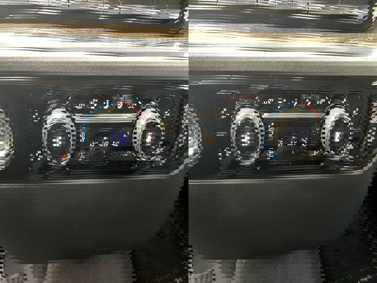 Certified 2024 Chevrolet Silverado 1500 RST image 23