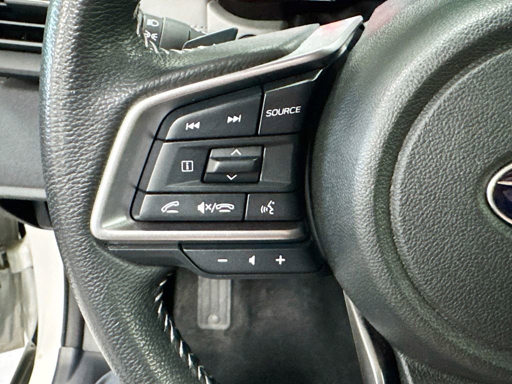 Used 2023 Subaru Outback Premium image 8