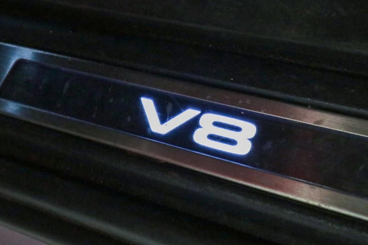 Used 2023 Land Rover Defender 110 V8 image 15