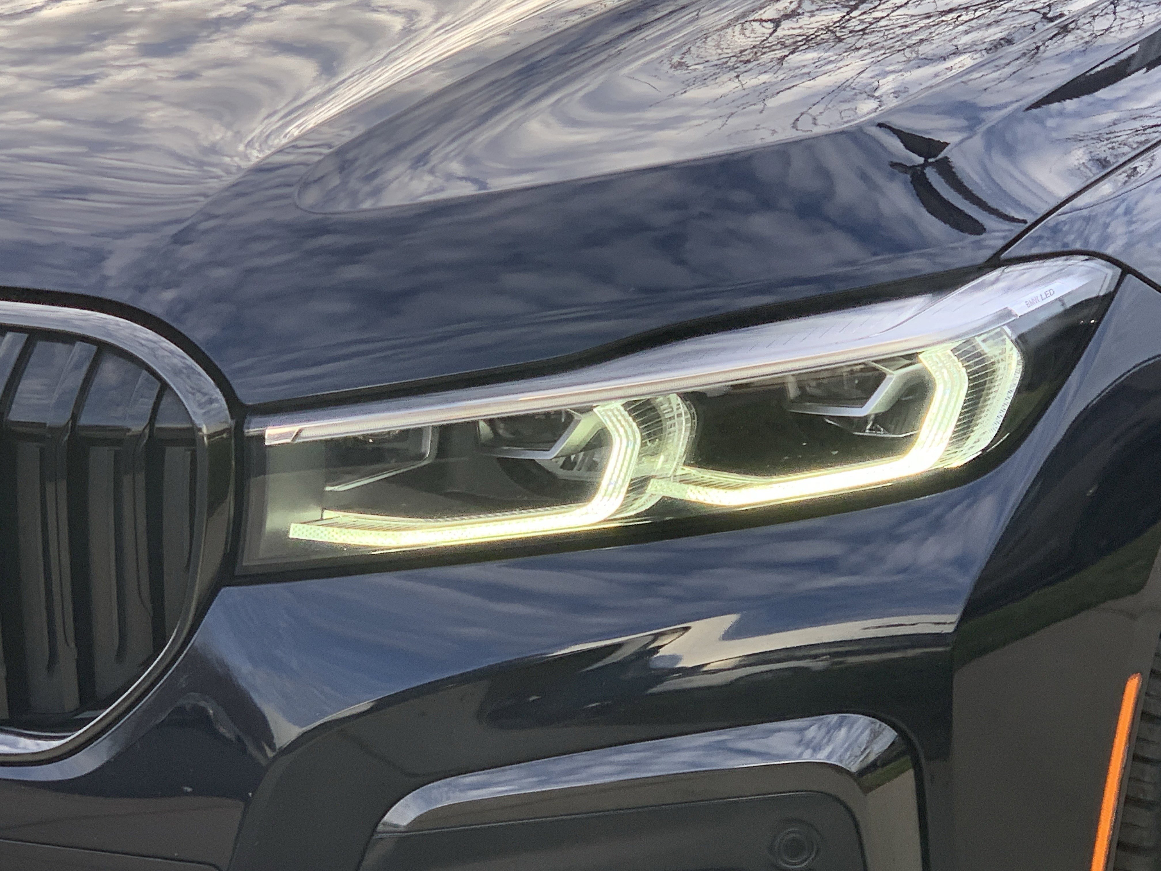 Used 2020 BMW 740i w/ M Sport Package image 6