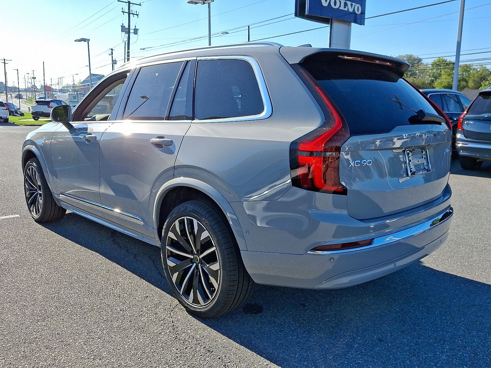 New 2026 Volvo XC90 B6 Ultra image 3