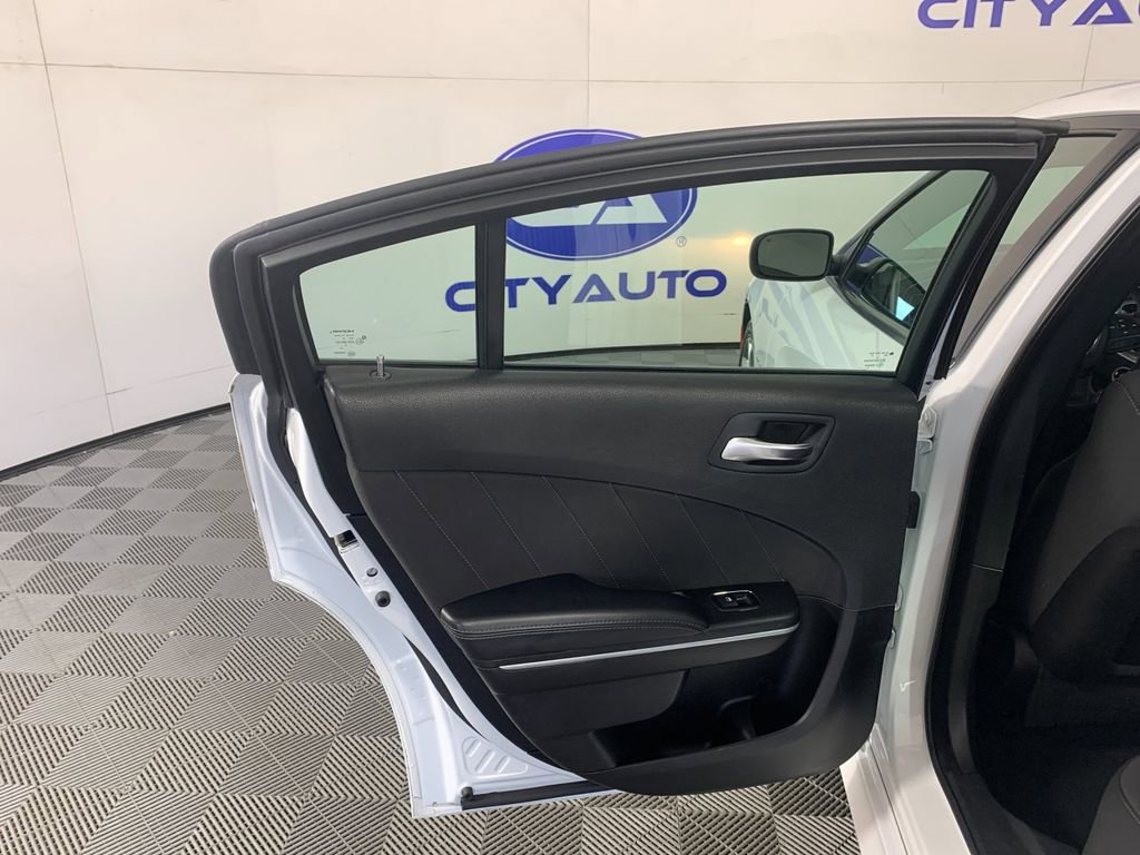 Used 2022 Dodge Charger R/T RWD image 29