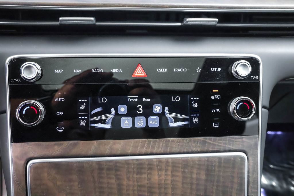 Used 2025 Genesis GV80 3.5T Advanced image 33