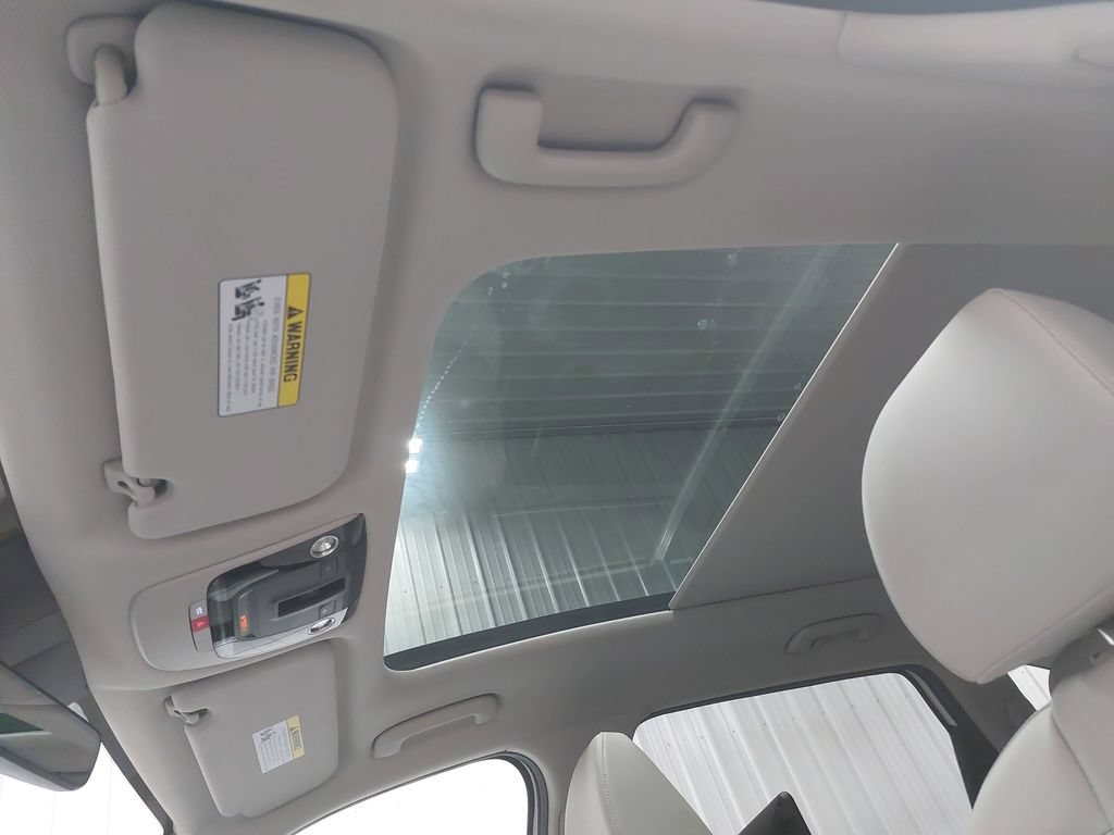 New 2026 Kia Sorento S w/ S Panoramic Sunroof Package FWD image 31