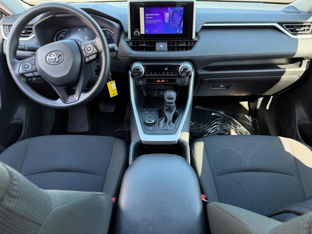 Used 2025 Toyota RAV4 LE image 12