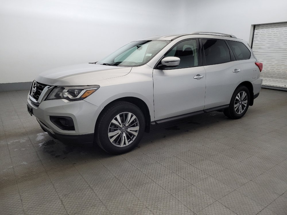 Used 2020 Nissan Pathfinder S image 2