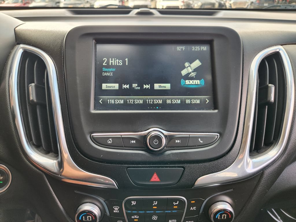 Used 2018 Chevrolet Equinox LT FWD image 18