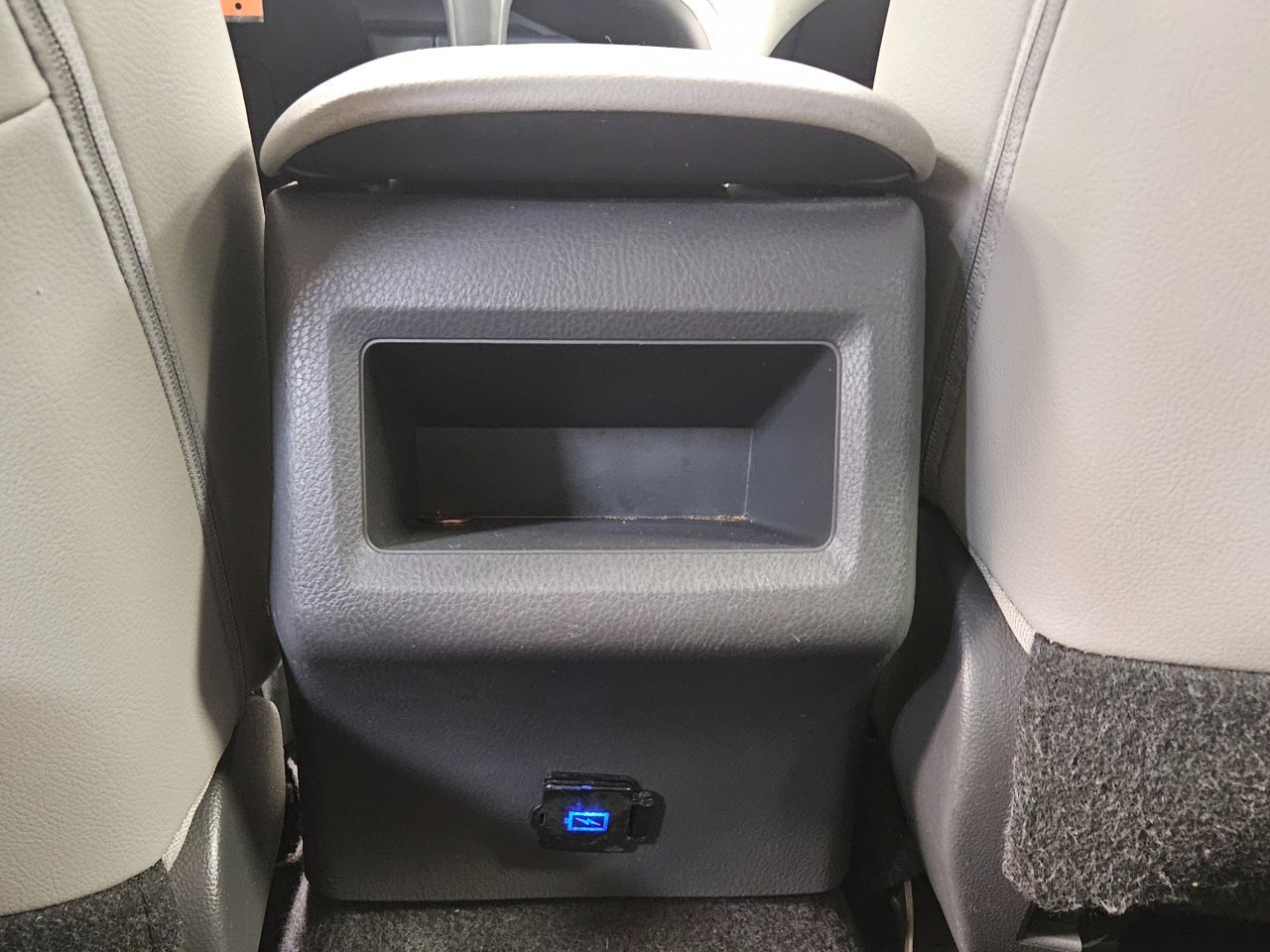 Used 2018 Toyota Camry SE image 29