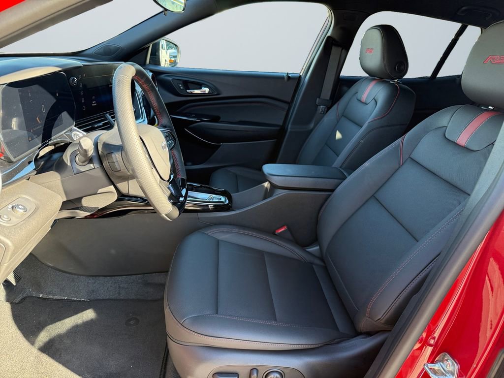 New 2026 Chevrolet Trax RS w/ Driver Confidence Package image 9