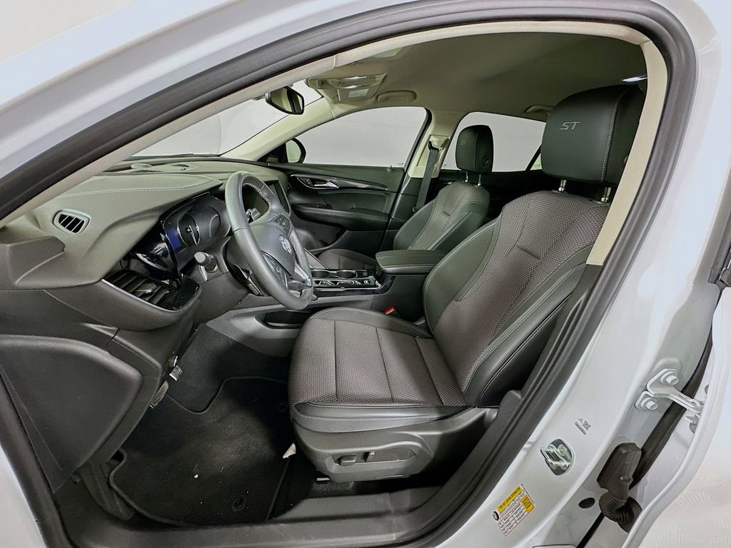 Used 2023 Buick Envision Preferred w/ Sport Touring Package image 20