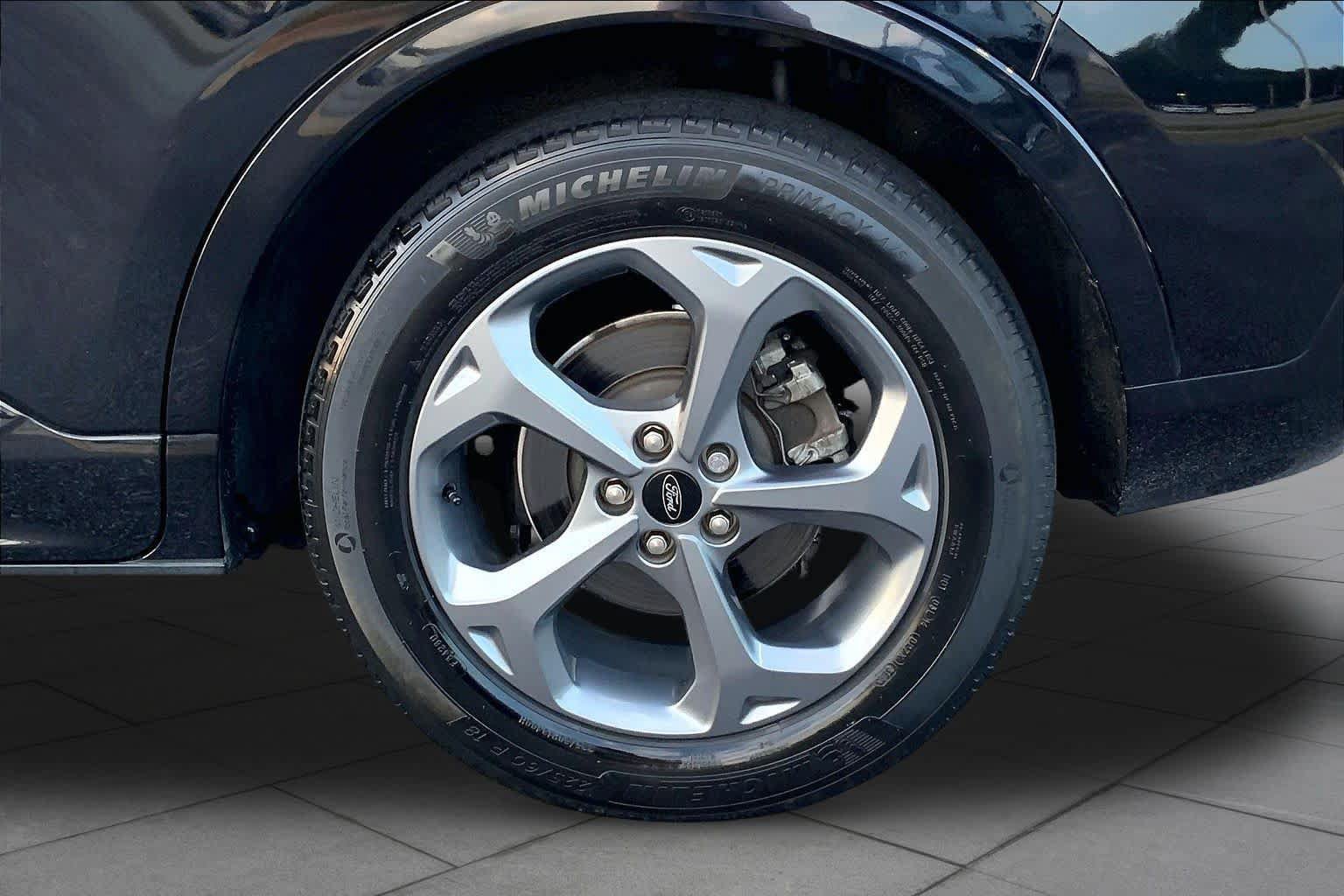 Used 2023 Ford Escape ST-Line w/ Tech Pack #1 FWD image 9