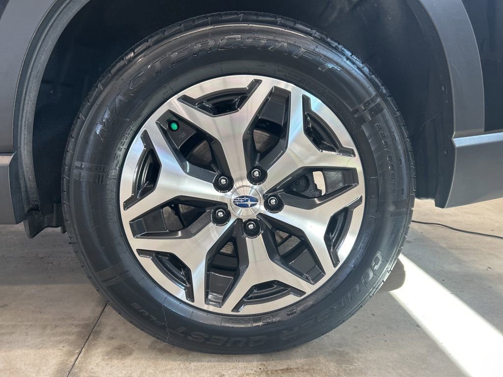 Certified 2023 Subaru Forester Premium image 25