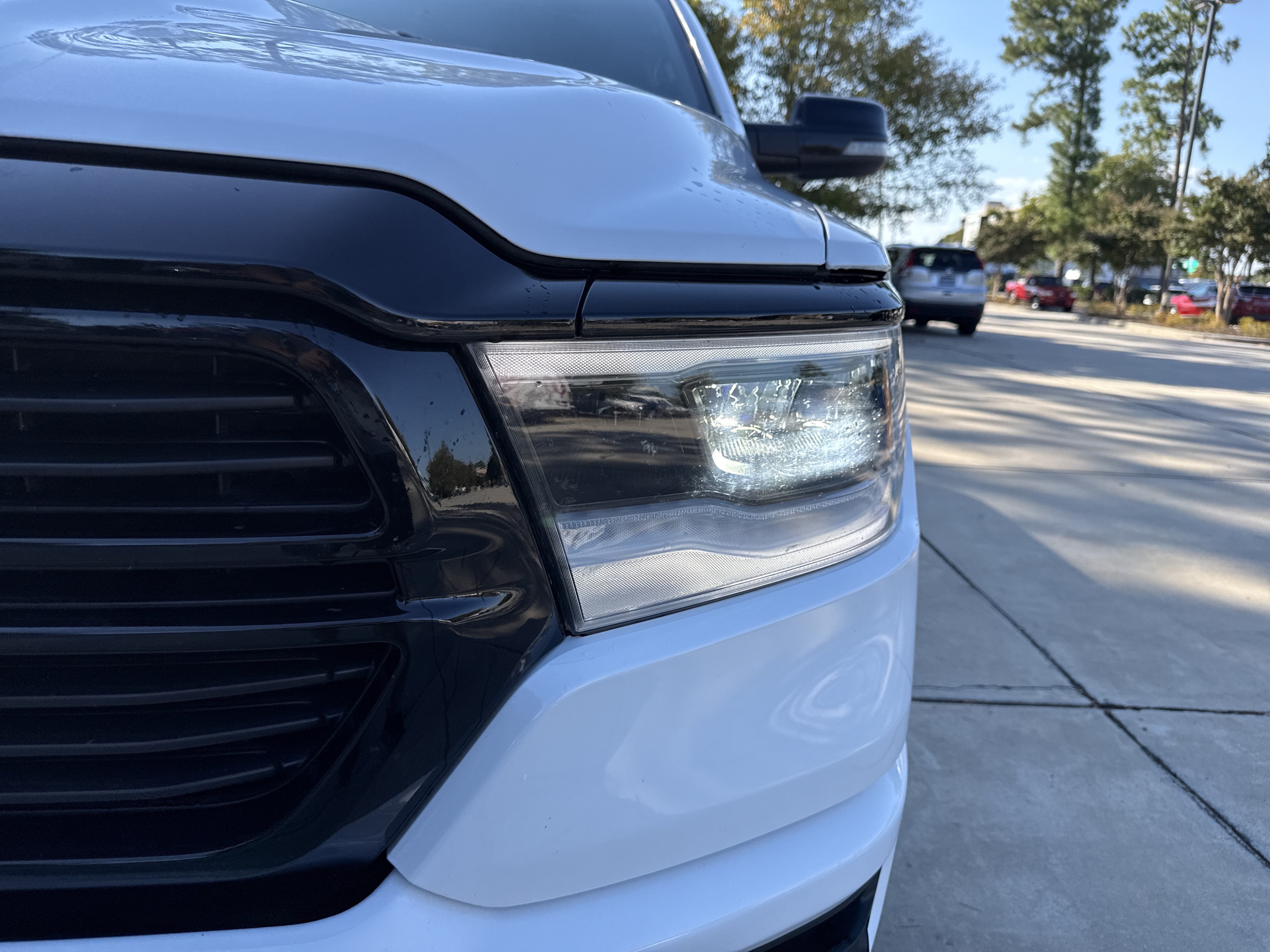 Used 2024 RAM 1500 Laramie AWD/4WD image 5