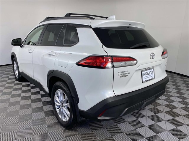 Used 2023 Toyota Corolla Cross LE w/ Moonroof Package image 6