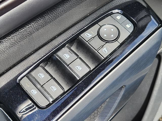 Used 2023 Nissan Pathfinder SL FWD image 21