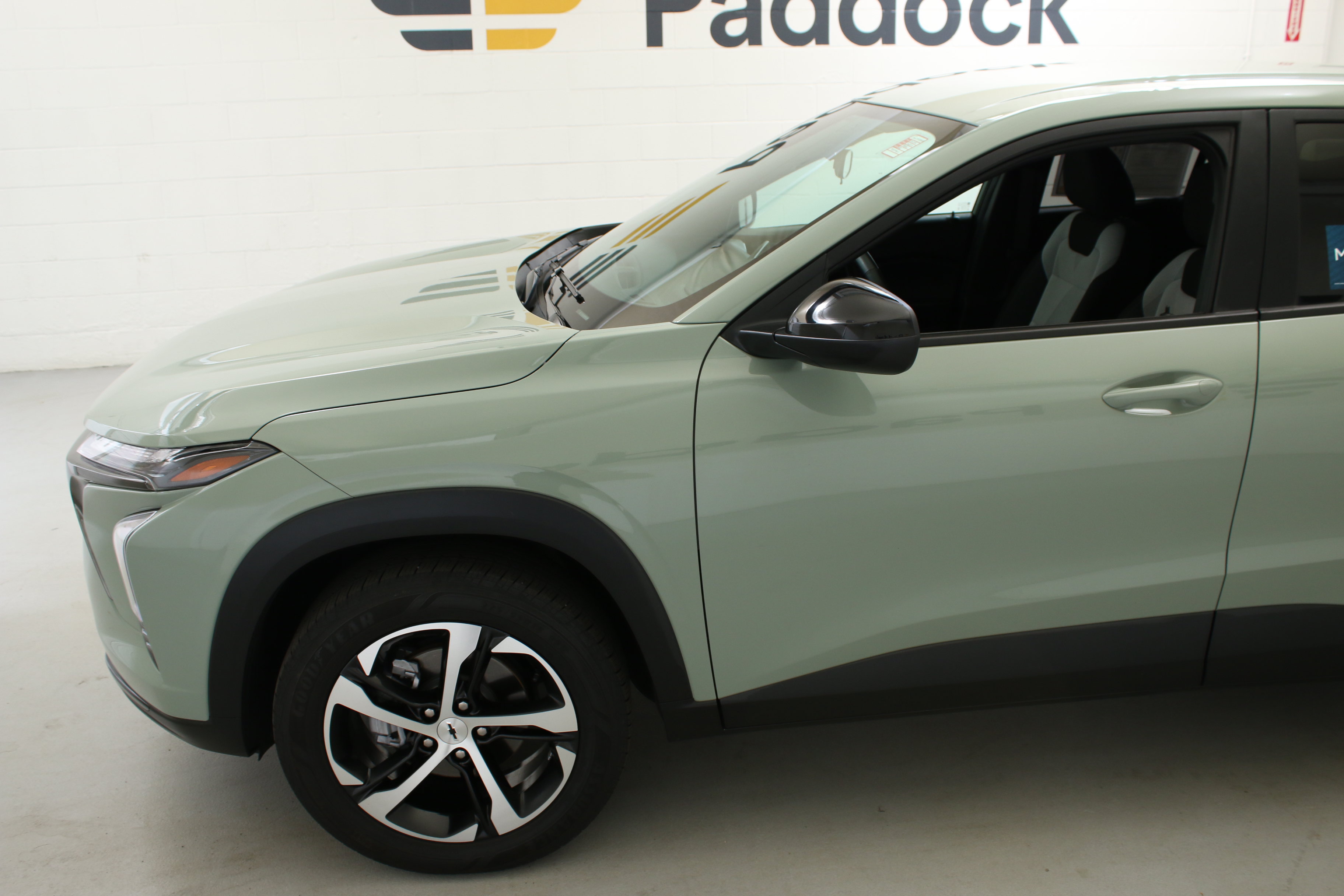 Certified 2024 Chevrolet Trax RS FWD image 5