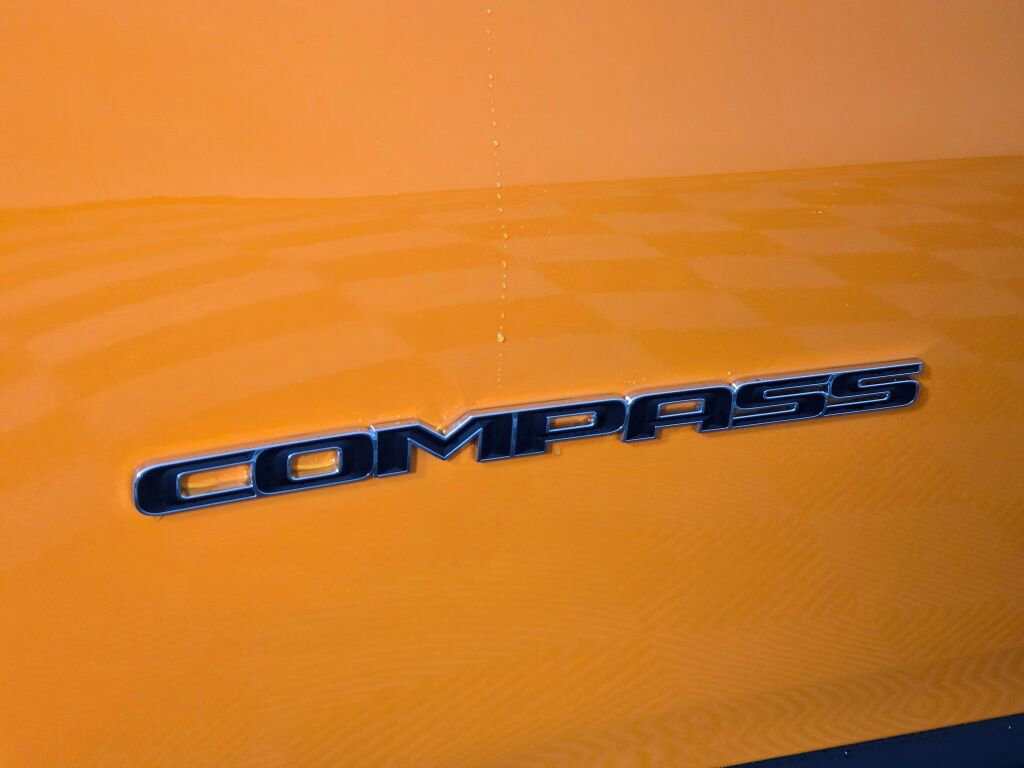 New 2026 Jeep Compass Latitude image 12