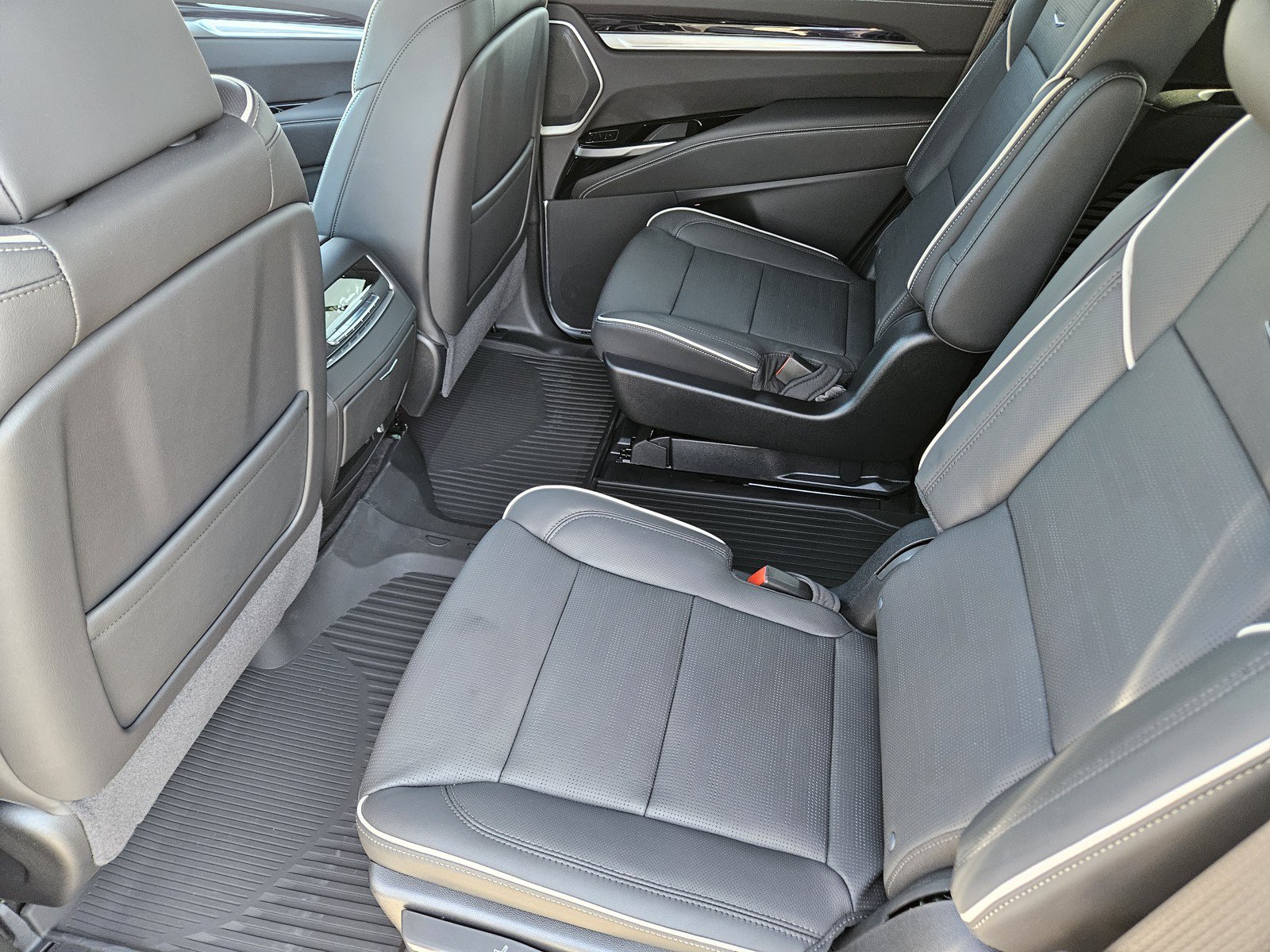New 2026 Cadillac Escalade Sport w/ Touring Package AWD/4WD image 20