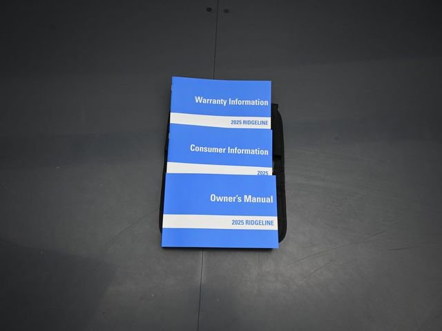 Used 2025 Honda Ridgeline TrailSport image 43