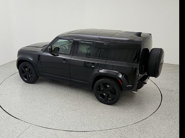 New 2026 Land Rover Defender 110 V8 AWD/4WD image 34