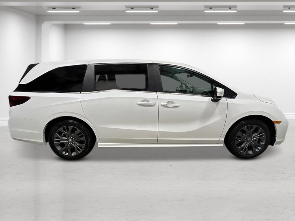 New 2026 Honda Odyssey Touring image 10
